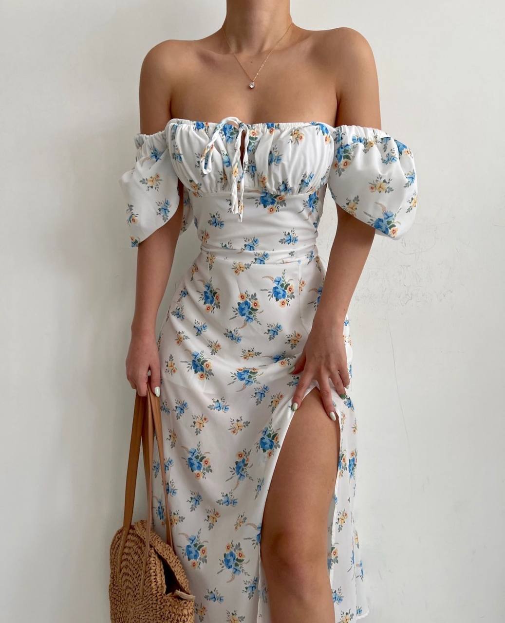 Купить белое длинное макси платье недорого | интернет-магазин VitoRicci